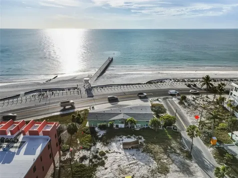 1303 Gulf Drive S Bradenton Beach FL 34217