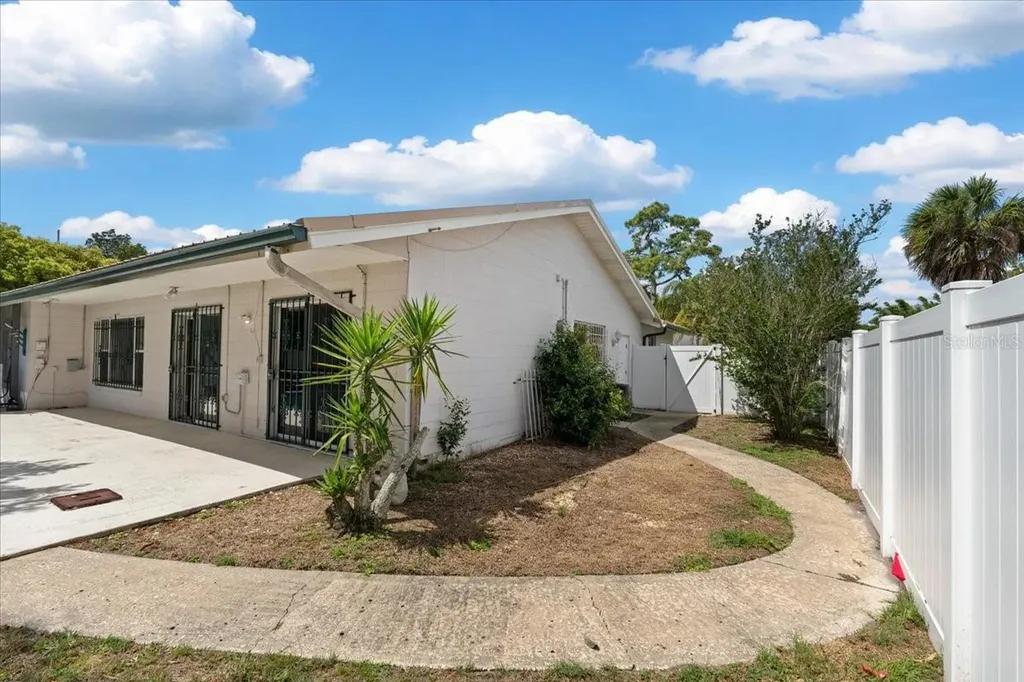 1367 Tierra Circle Winter Park FL 32792