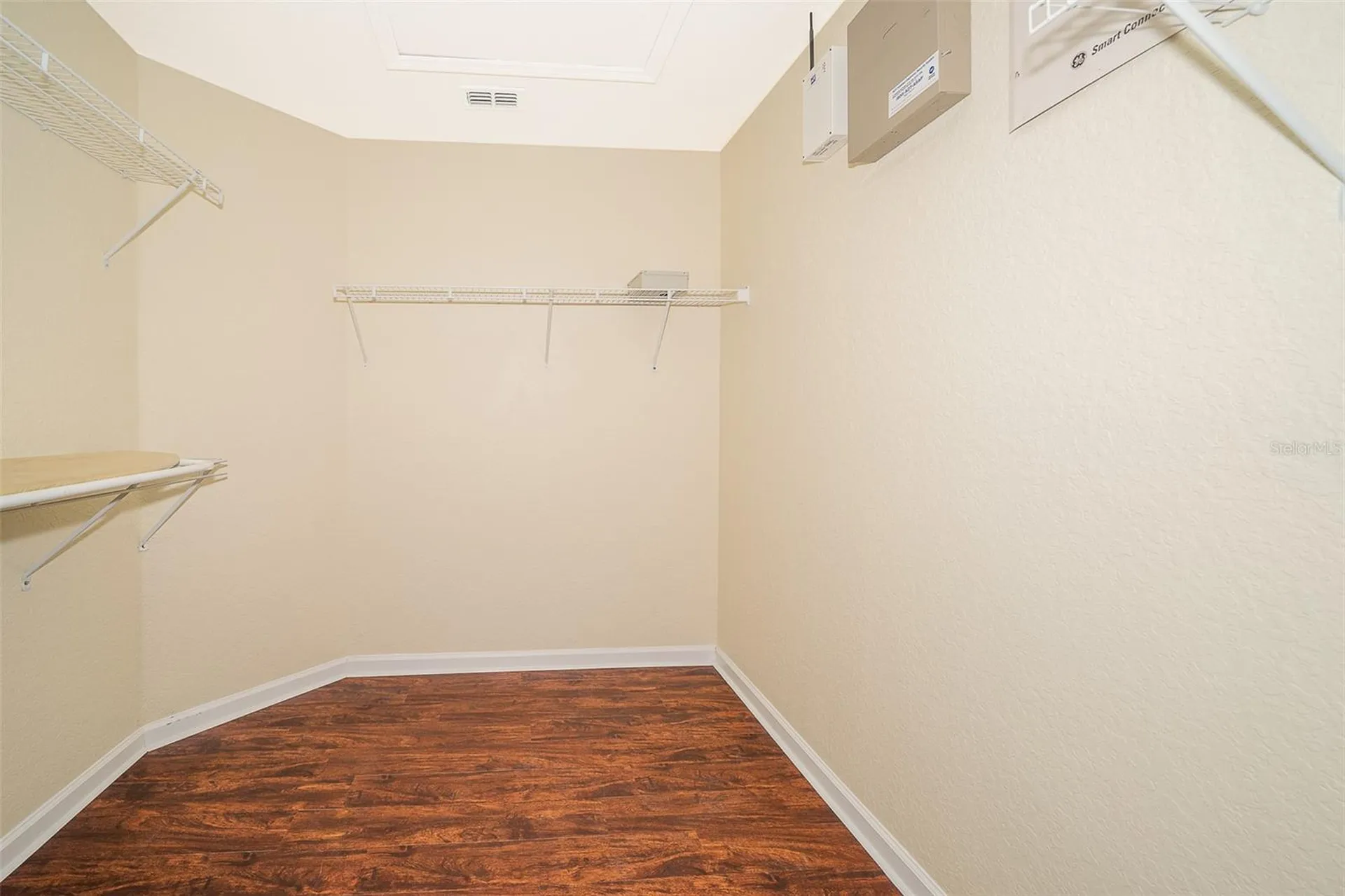 13942 Dove Wing Court Orlando FL 32828
