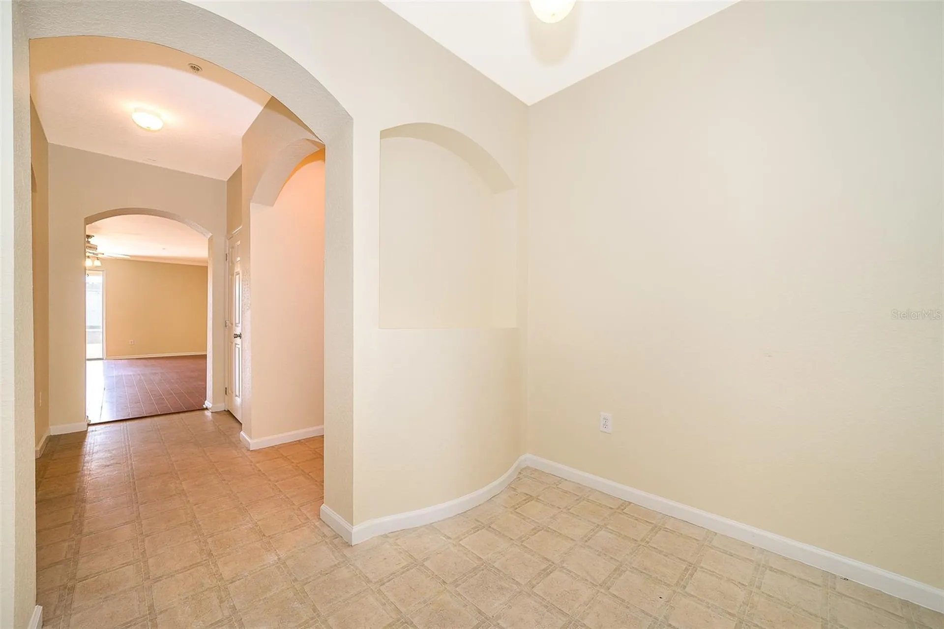 13942 Dove Wing Court Orlando FL 32828
