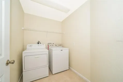 13942 Dove Wing Court Orlando FL 32828