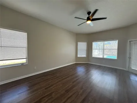 28724 Hanging Moss Loop Wesley Chapel FL 33543