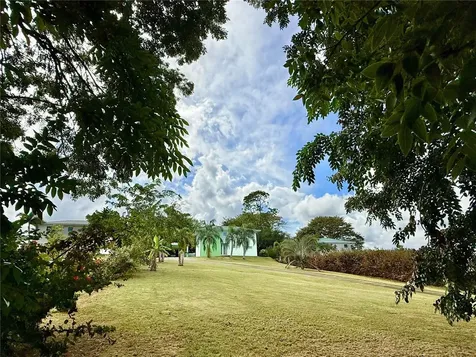 5 Batey Oeste Luquillo PR 00773