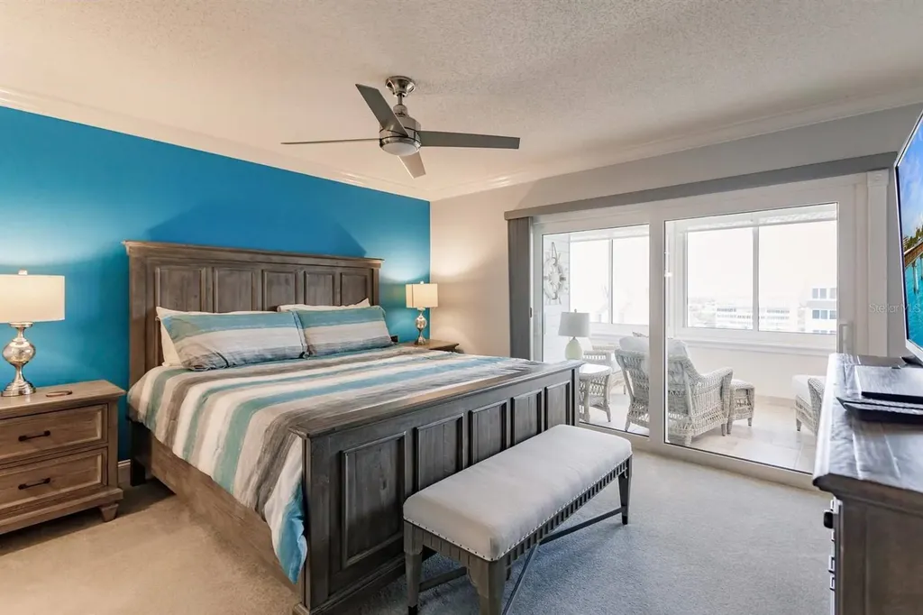 1055 W Peppertree Drive Sarasota FL 34242