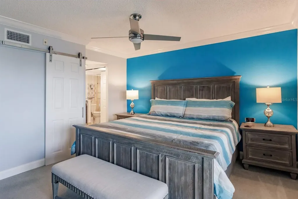 1055 W Peppertree Drive Sarasota FL 34242
