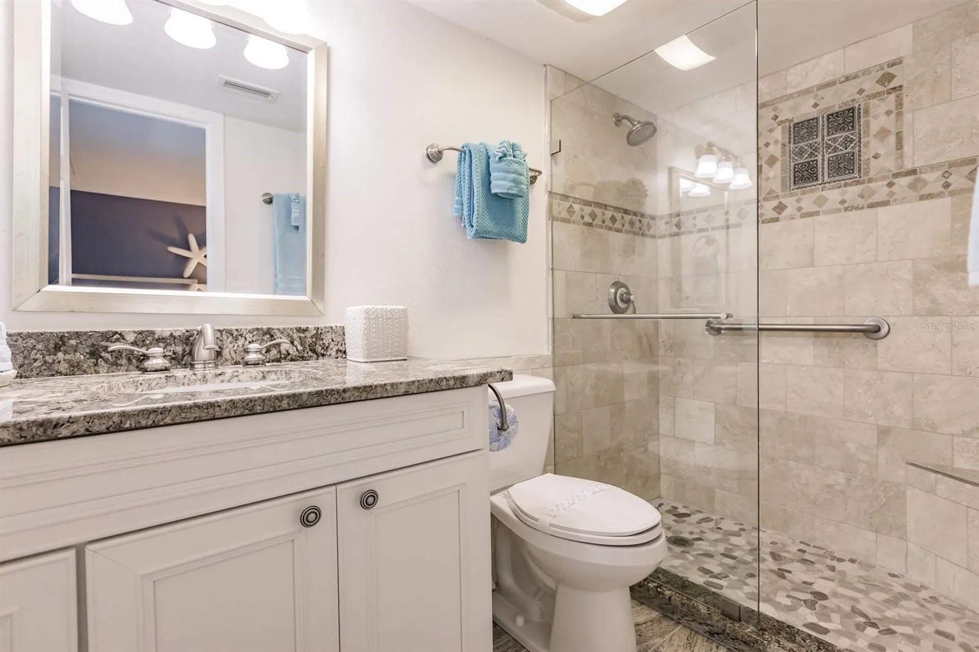 1055 W Peppertree Drive Sarasota FL 34242