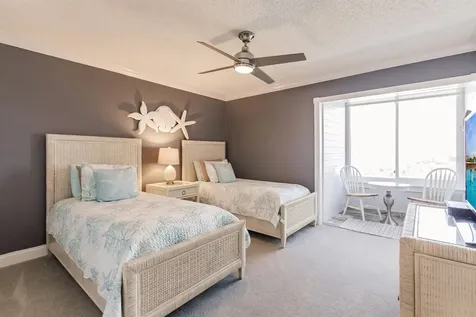 1055 W Peppertree Drive Sarasota FL 34242