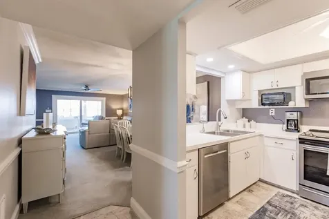 1055 W Peppertree Drive Sarasota FL 34242