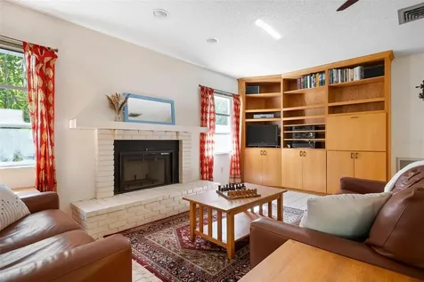 6964 Country Lakes Circle Sarasota FL 34243