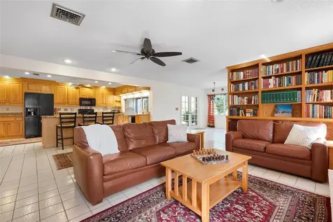 6964 Country Lakes Circle Sarasota FL 34243