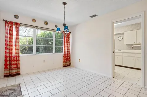 6964 Country Lakes Circle Sarasota FL 34243
