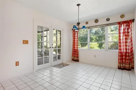 6964 Country Lakes Circle Sarasota FL 34243