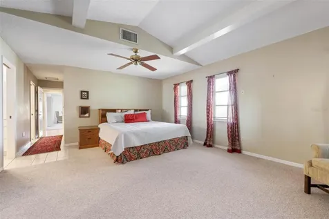 6964 Country Lakes Circle Sarasota FL 34243