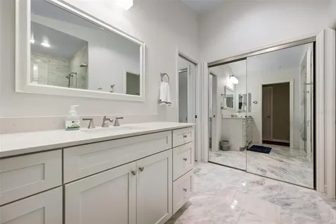 6964 Country Lakes Circle Sarasota FL 34243