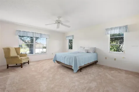 6964 Country Lakes Circle Sarasota FL 34243