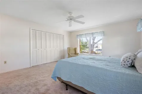 6964 Country Lakes Circle Sarasota FL 34243