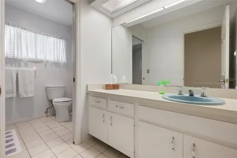 6964 Country Lakes Circle Sarasota FL 34243