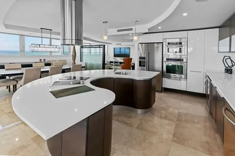 4327 Isla Verde Avenue Carolina PR 00979
