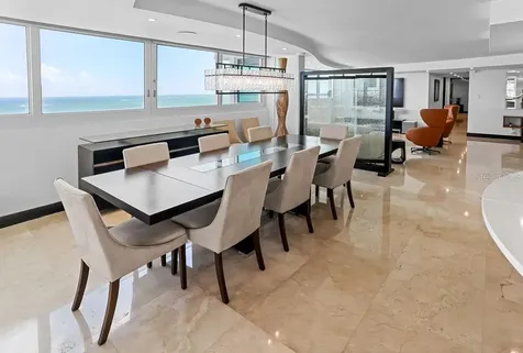 4327 Isla Verde Avenue Carolina PR 00979
