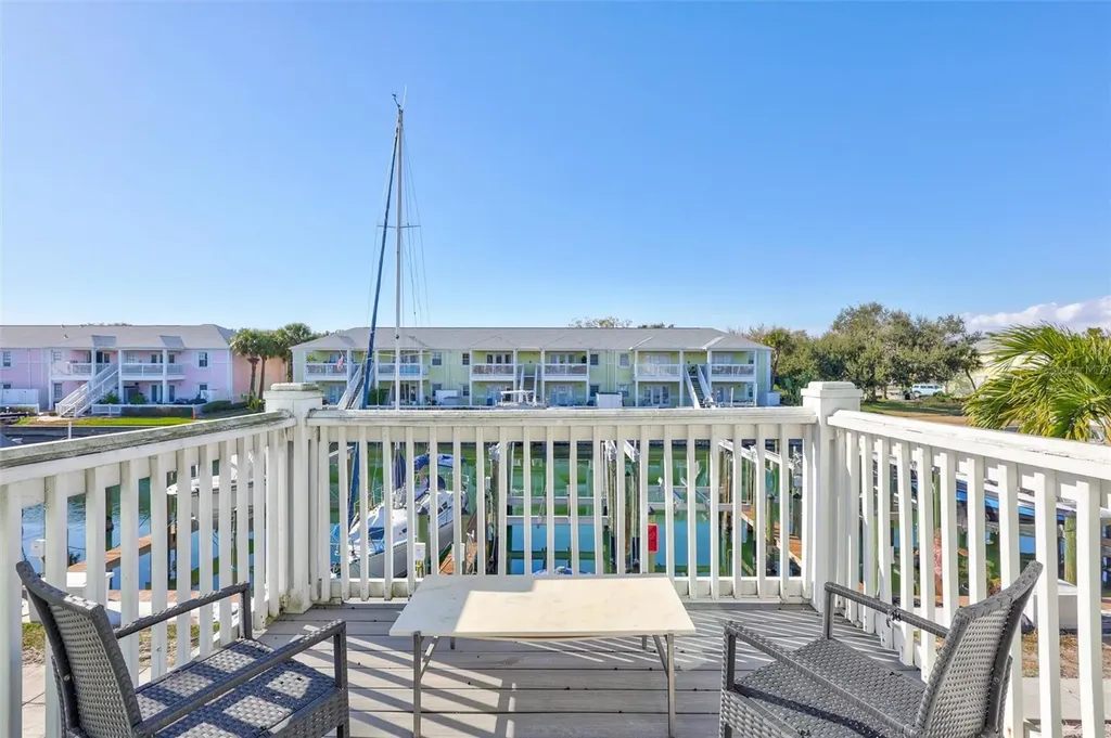 4799 Coquina Key Drive SE St Petersburg FL 33705