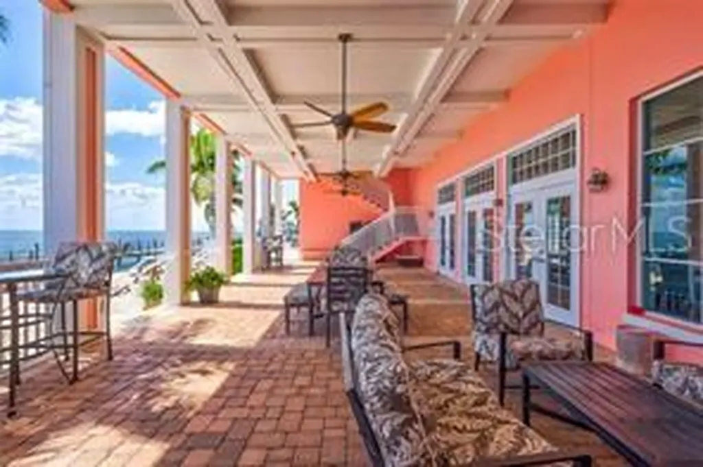 4799 Coquina Key Drive SE St Petersburg FL 33705