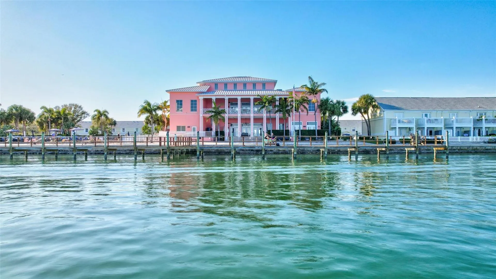4799 Coquina Key Drive SE St Petersburg FL 33705
