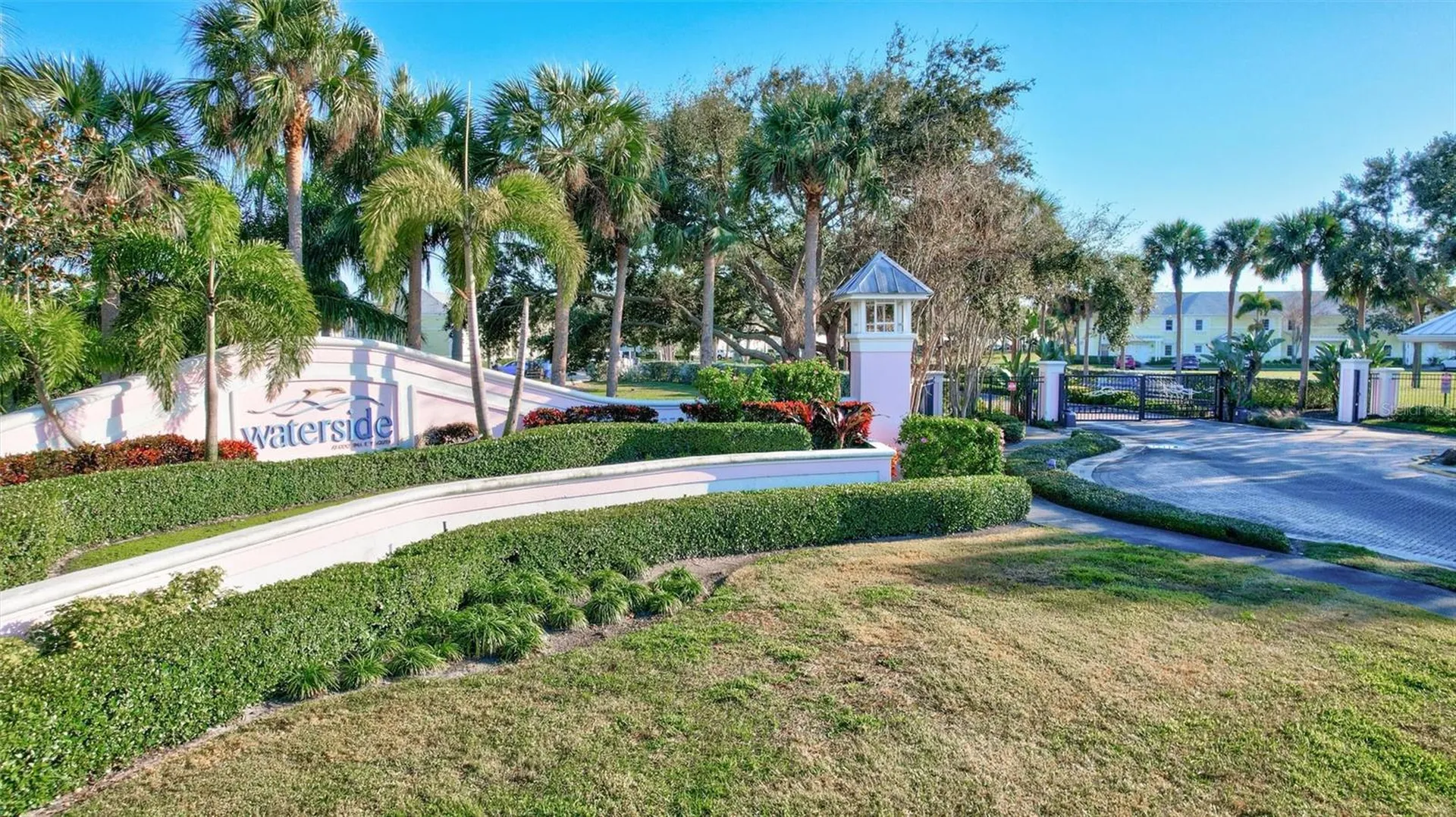 4799 Coquina Key Drive SE St Petersburg FL 33705