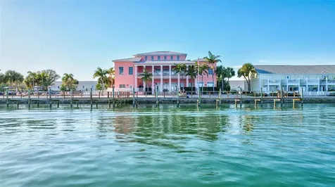 4799 Coquina Key Drive SE St Petersburg FL 33705