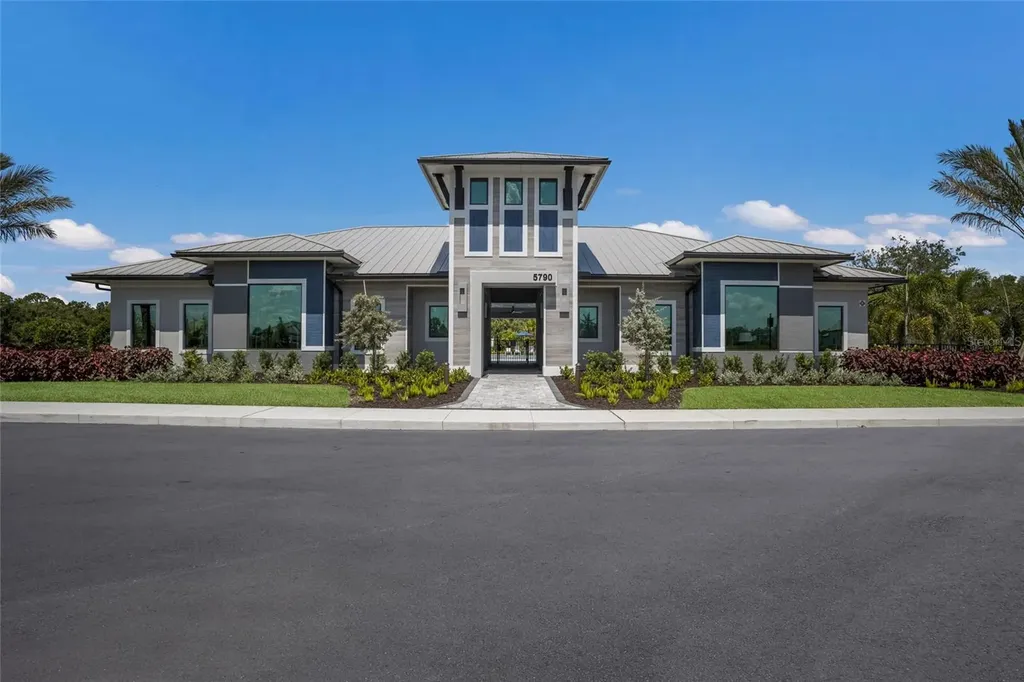 5470 Silverside Pine Court Lakewood Ranch FL 34211