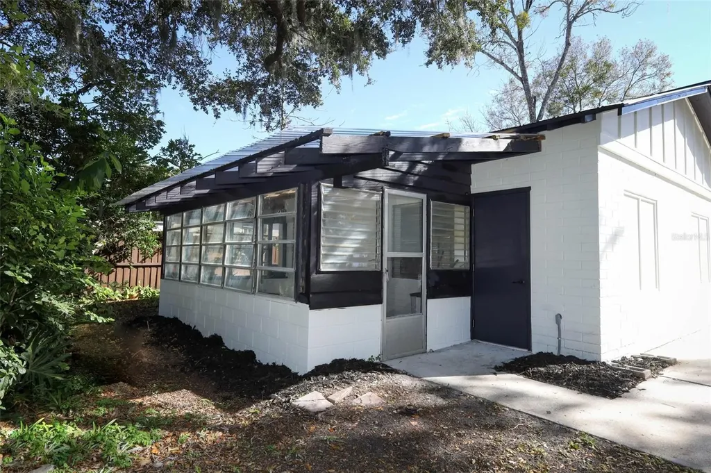 341 Hammond Street New Smyrna Beach FL 32168