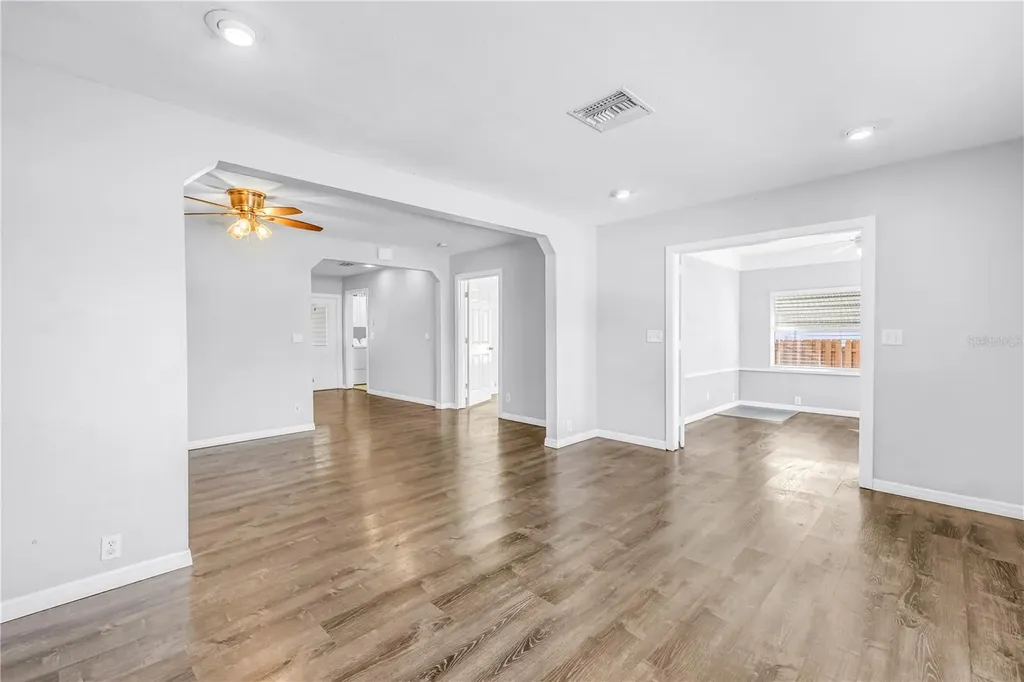 774 40th Avenue NE St Petersburg FL 33703
