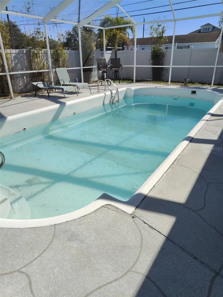 774 40th Avenue NE St Petersburg FL 33703
