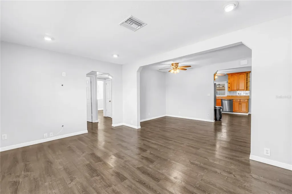 774 40th Avenue NE St Petersburg FL 33703