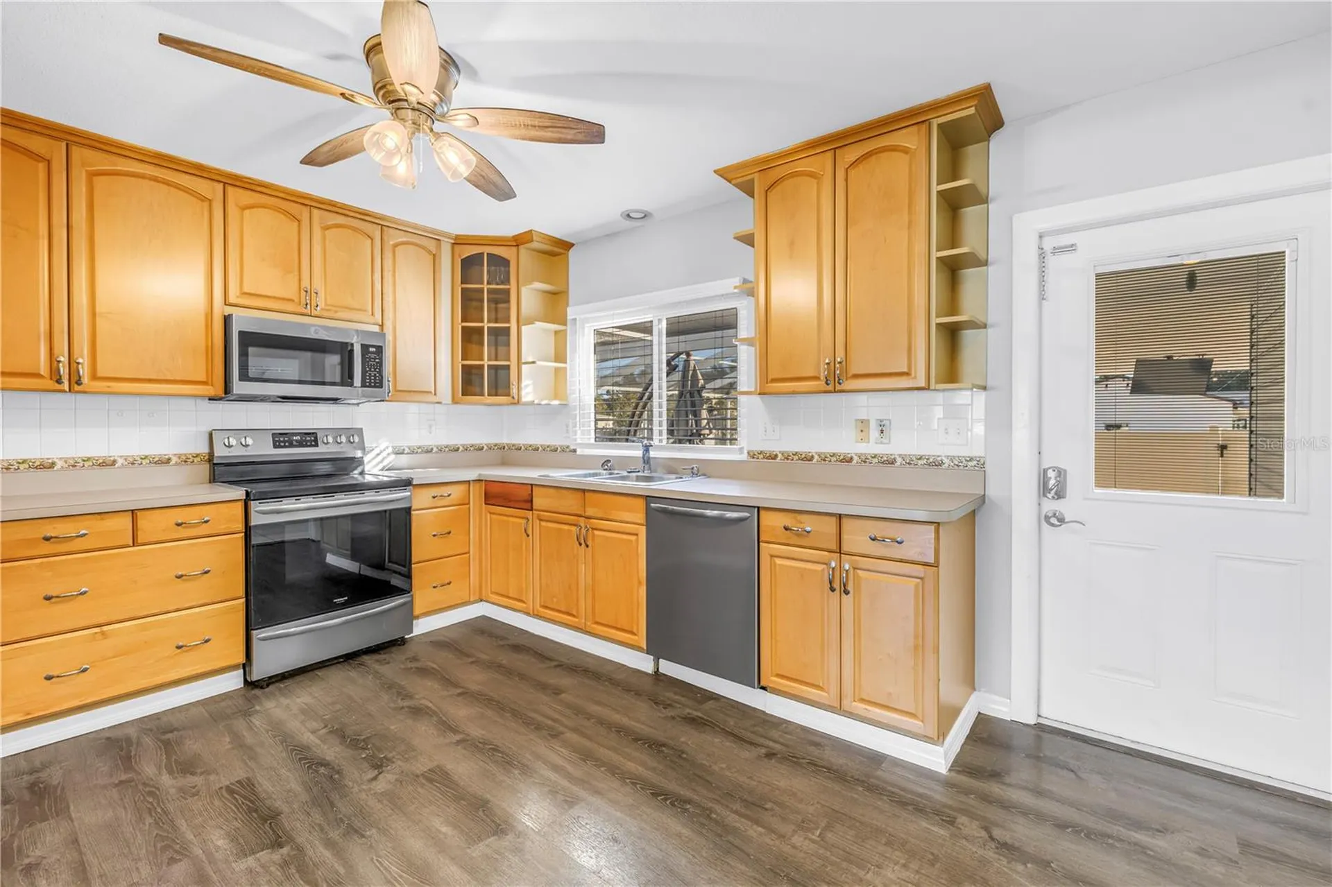 774 40th Avenue NE St Petersburg FL 33703