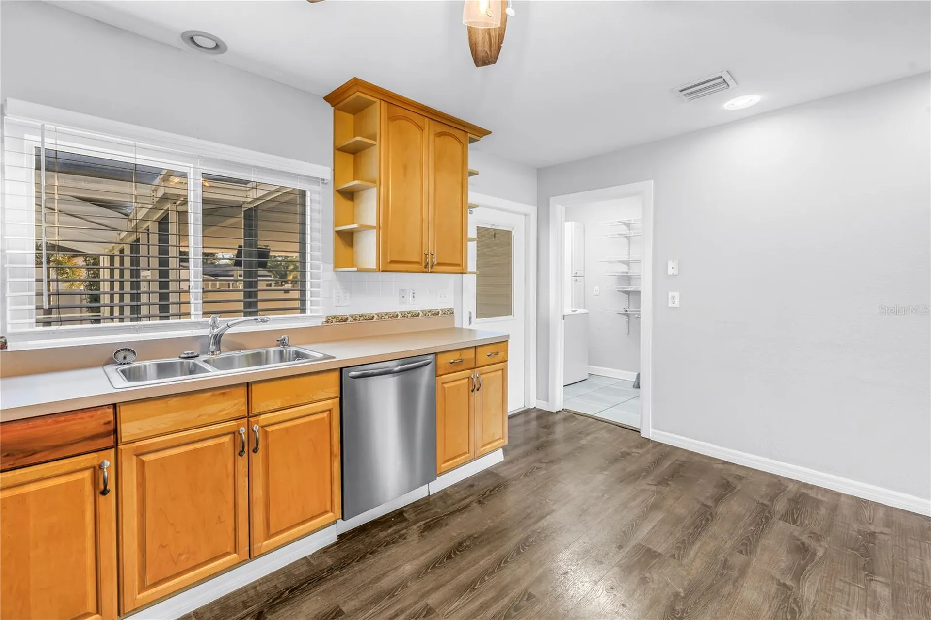 774 40th Avenue NE St Petersburg FL 33703