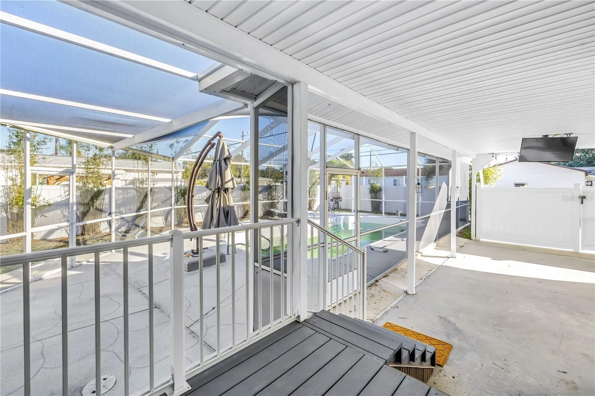 774 40th Avenue NE St Petersburg FL 33703