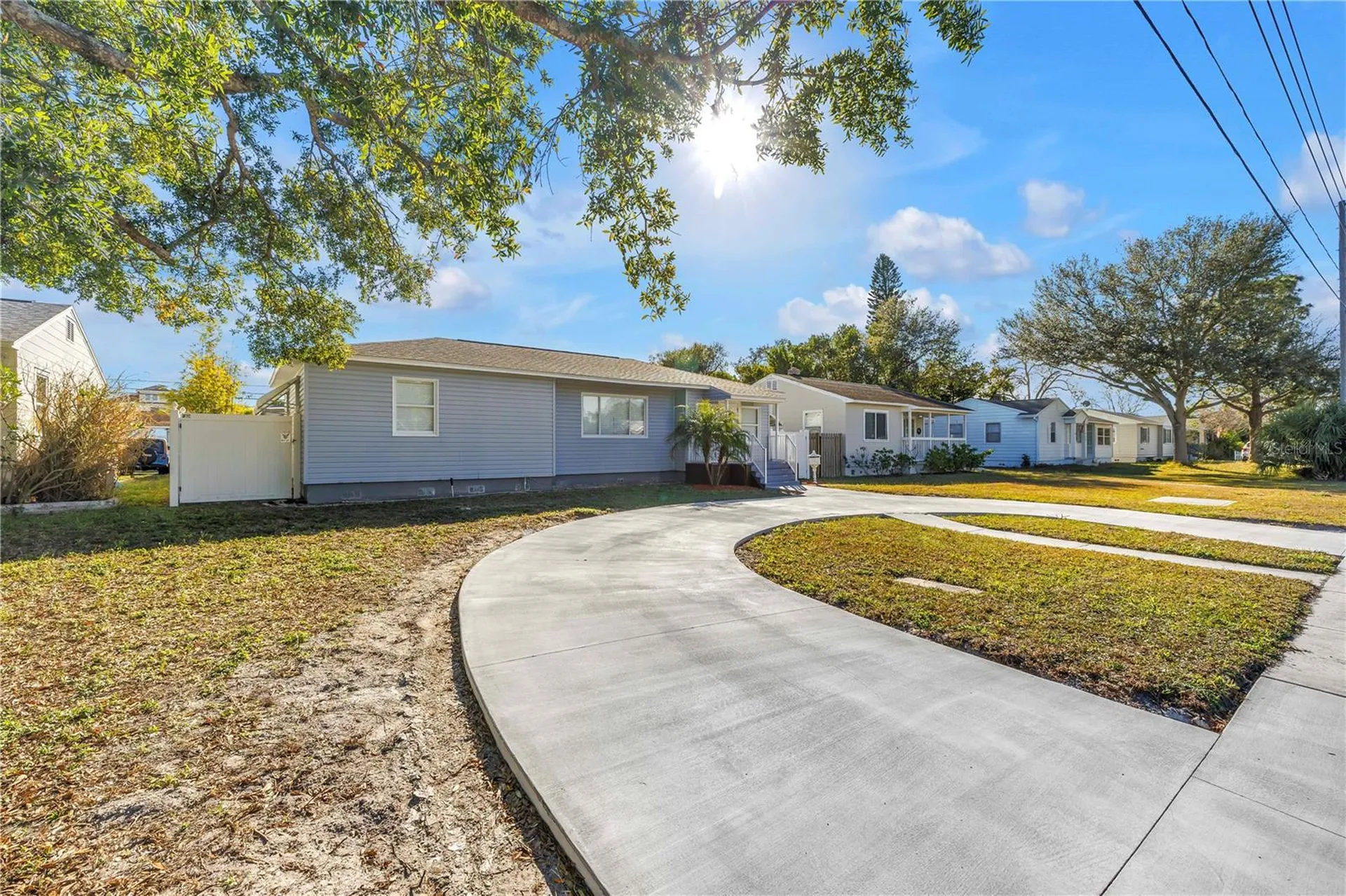 774 40th Avenue NE St Petersburg FL 33703