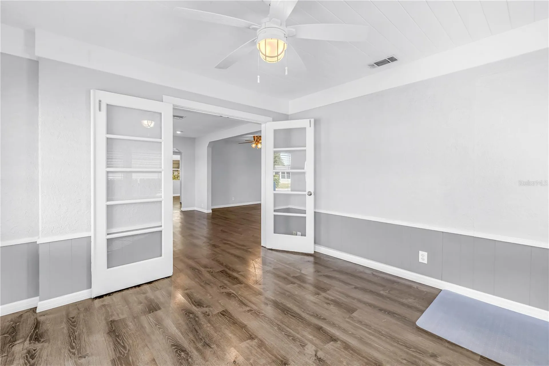 774 40th Avenue NE St Petersburg FL 33703