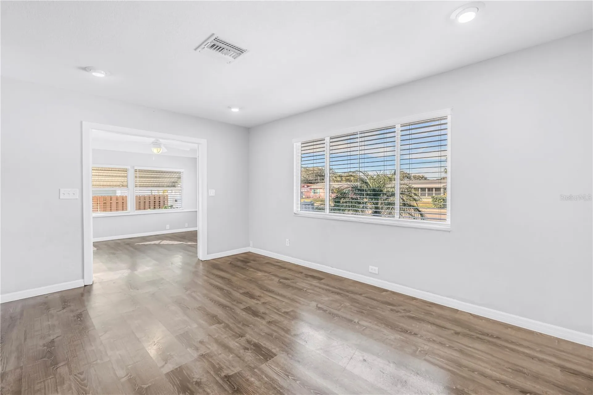 774 40th Avenue NE St Petersburg FL 33703