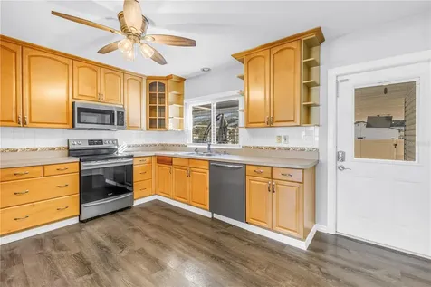 774 40th Avenue NE St Petersburg FL 33703