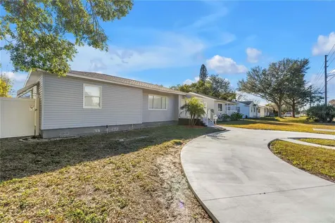 774 40th Avenue NE St Petersburg FL 33703