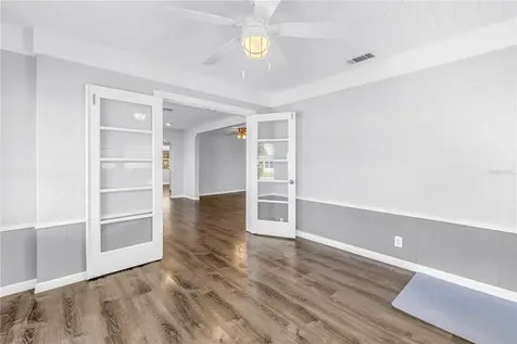 774 40th Avenue NE St Petersburg FL 33703