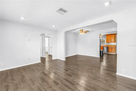 774 40th Avenue NE St Petersburg FL 33703