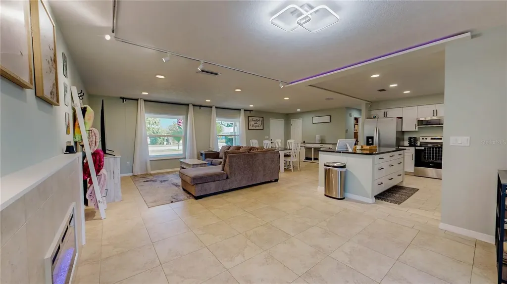142 Foster Lane Palm Coast FL 32137