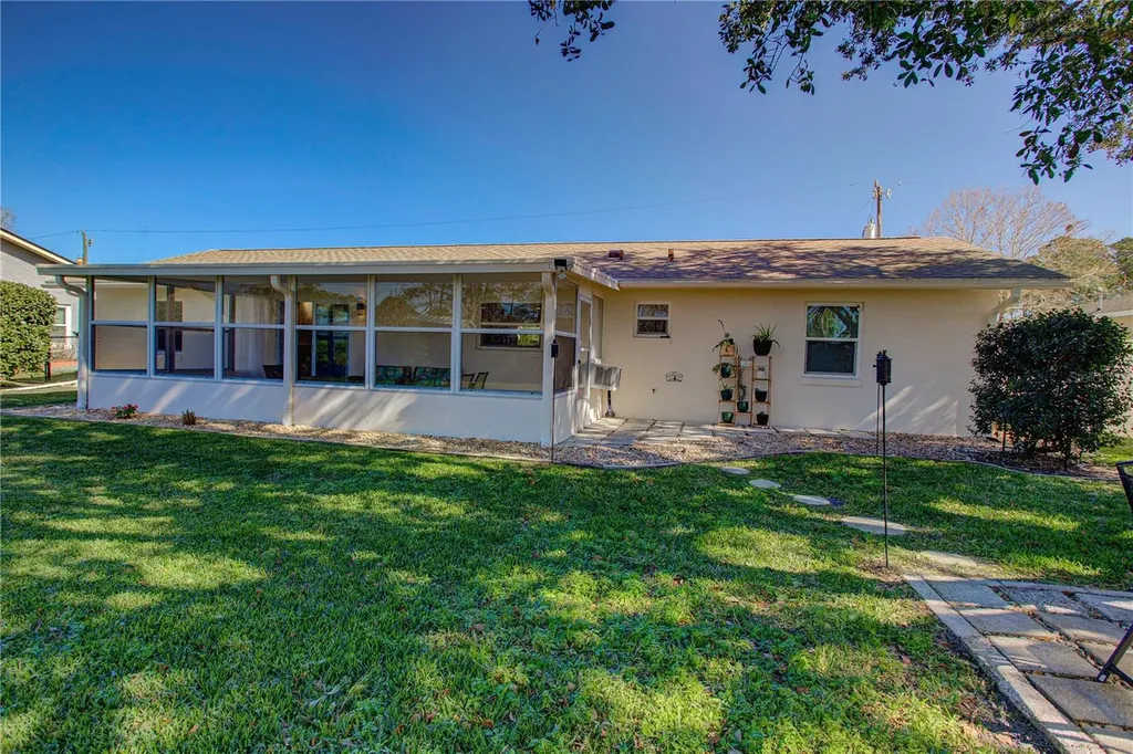 142 Foster Lane Palm Coast FL 32137