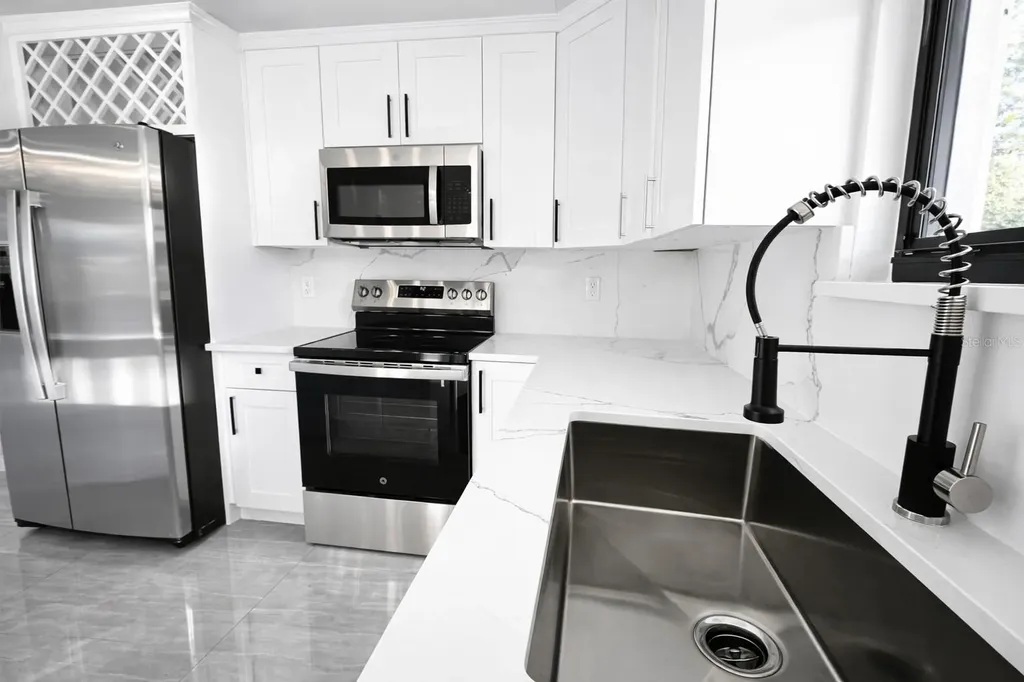 4100 E 14th Street Lehigh Acres FL 33972