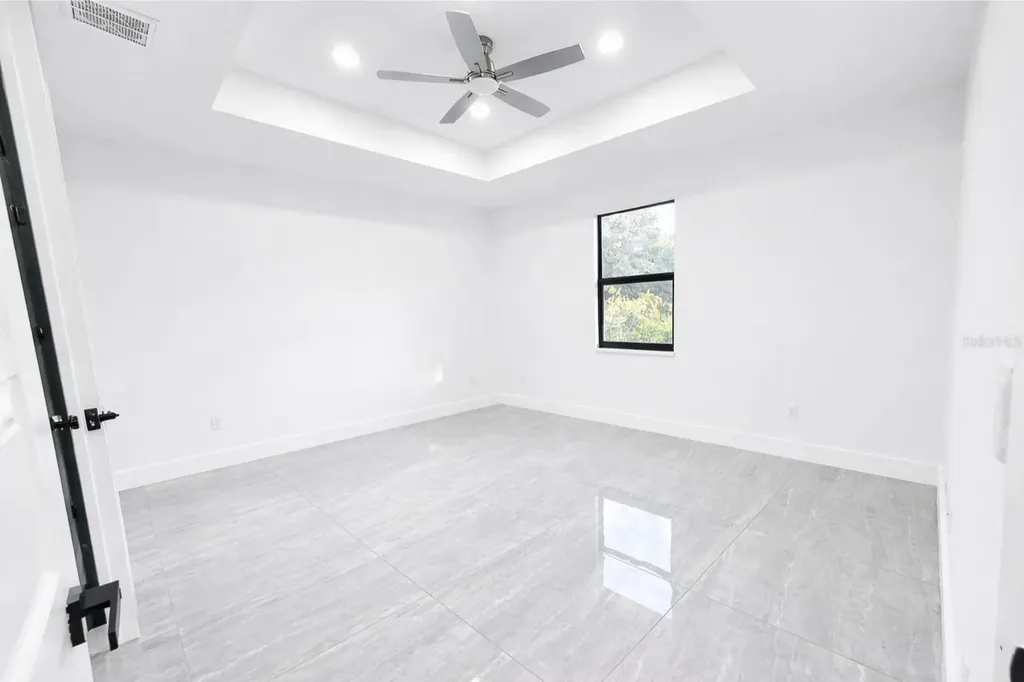 4100 E 14th Street Lehigh Acres FL 33972