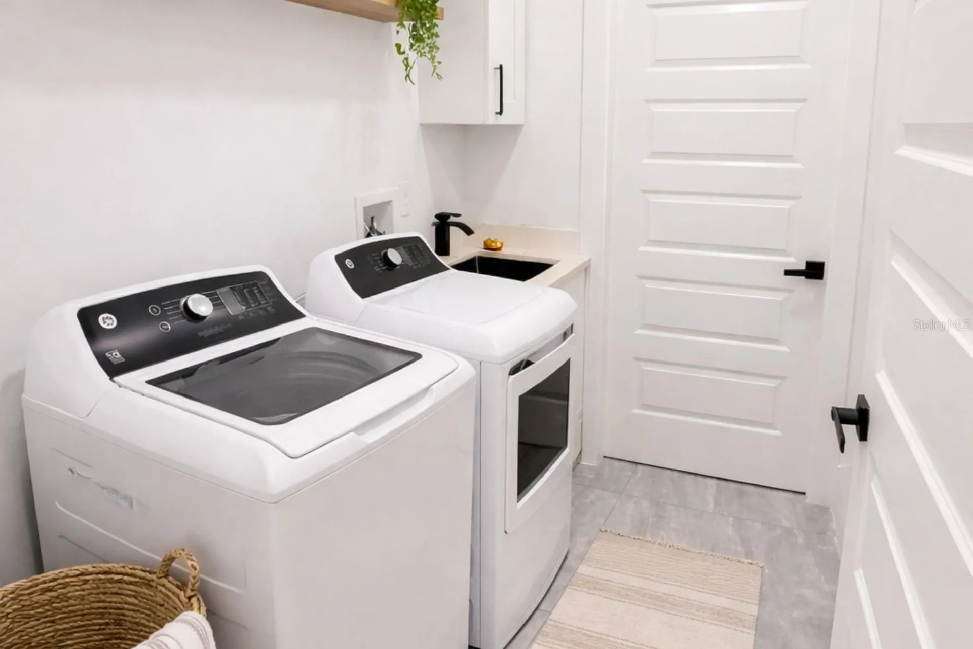 4100 E 14th Street Lehigh Acres FL 33972