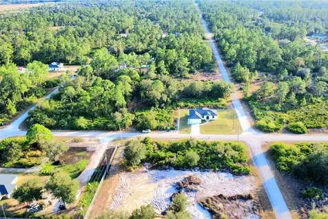 4100 E 14th Street Lehigh Acres FL 33972