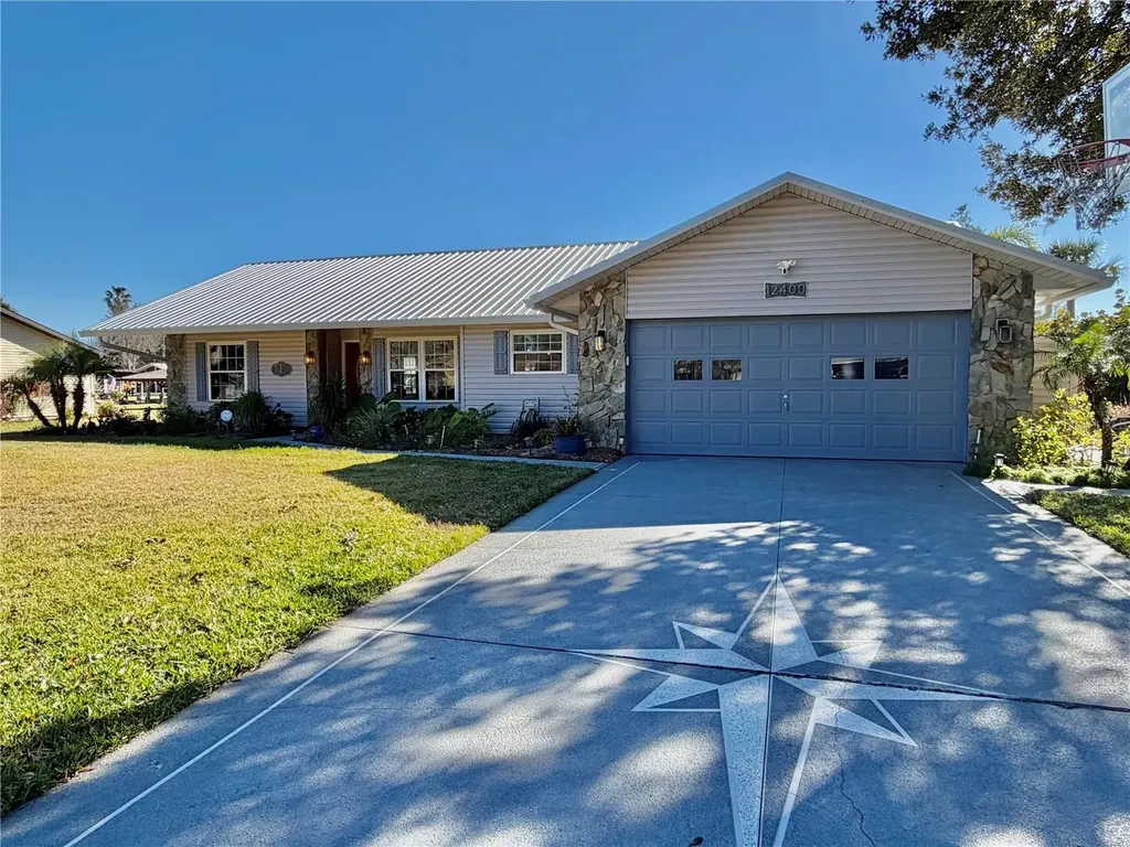 12400 S Putney Court Leesburg FL 34788